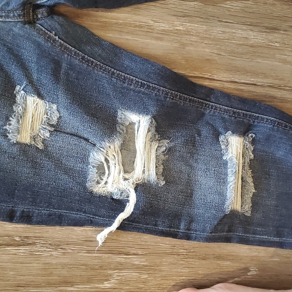 JBD Mid-rise Distressed Boyfriend Skinny with Destroyed Hem size 25 - Picture 9 of 11